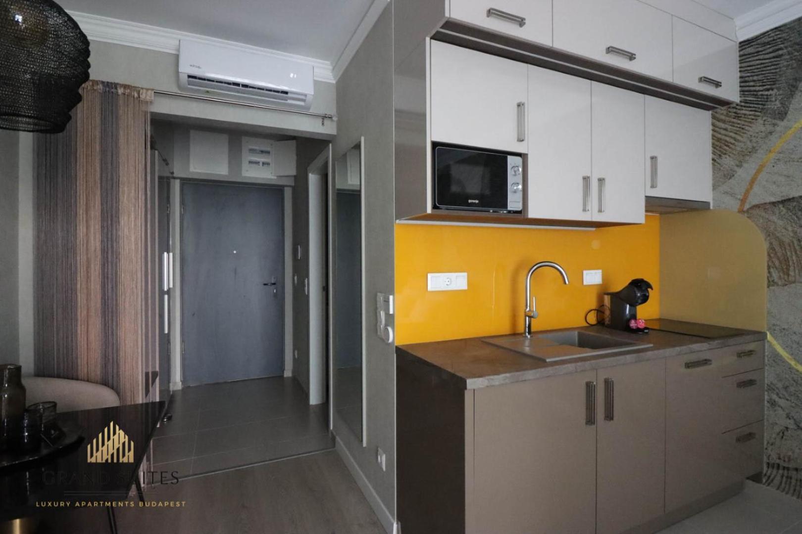 Grand Suites Promenade Budapeste Exterior foto